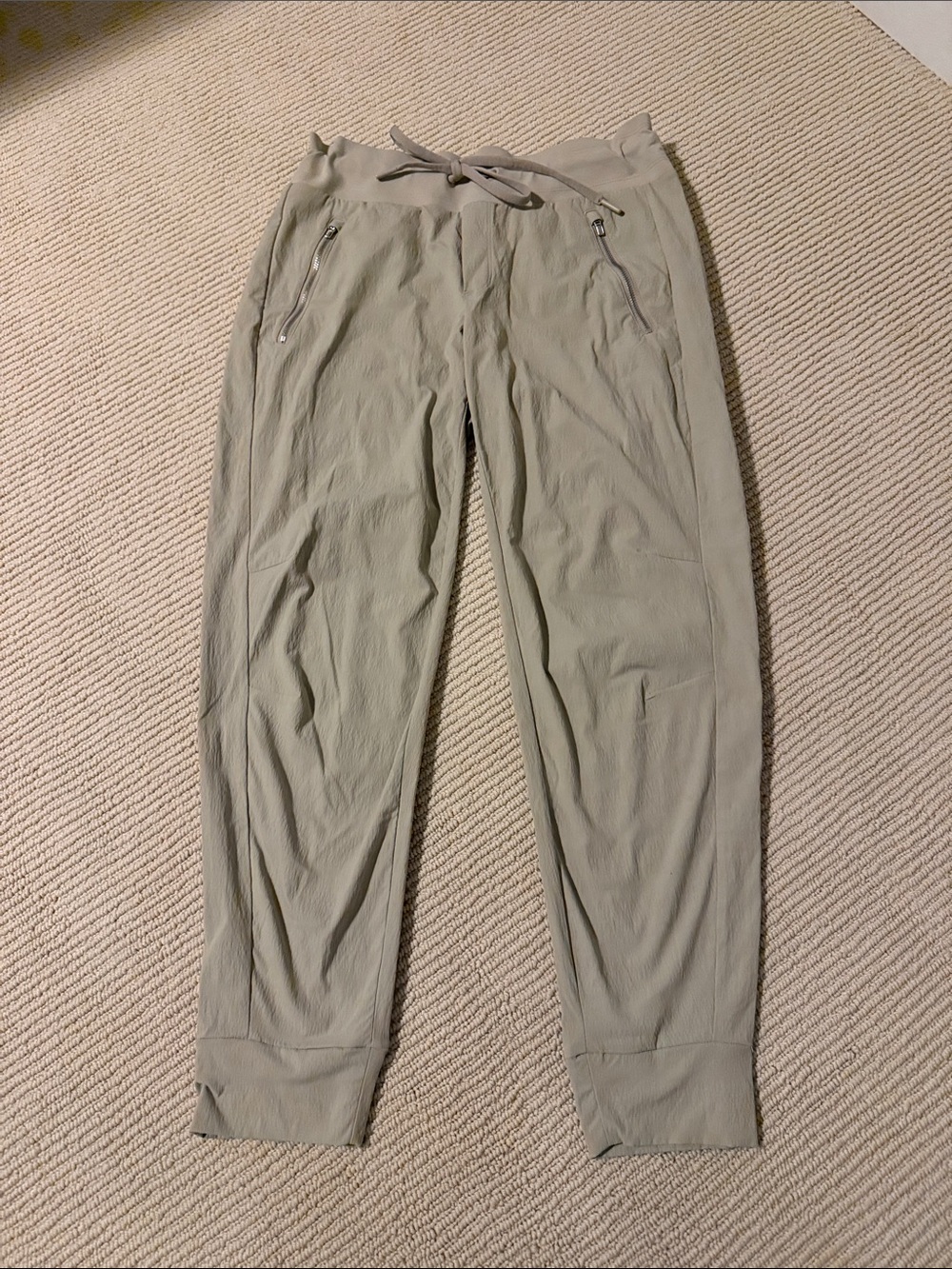 Athleta women’s Trekkie North Jogger Khaki